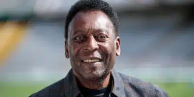 Ator da Globo tentou beijar Pelé em Avião (Foto: Reprodução)