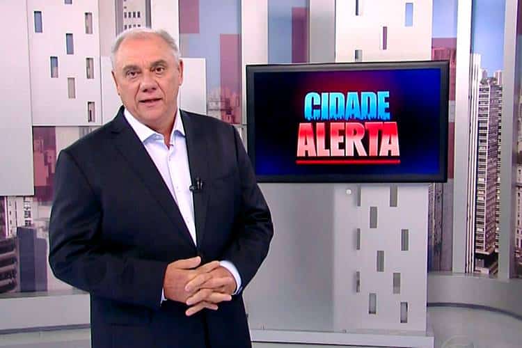 Marcelo Rezende apresentava o "Cidade Alerta" da Record (Foto Reprodução/Internet)