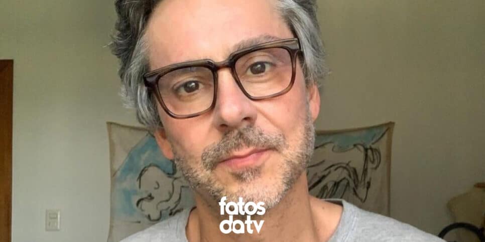 Alexandre Nero parou a internet ao provocar fãs com foto inusitada (Foto: Reprodução)