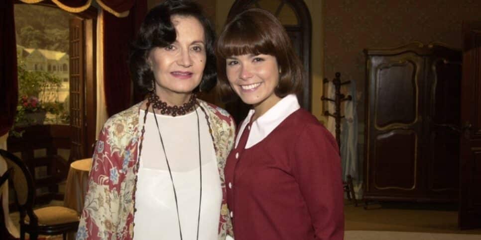 Rosamaria Murtinho ao lado de Samara Felippo em Chocolate com Pimenta, da Globo. (Foto: reprodução)