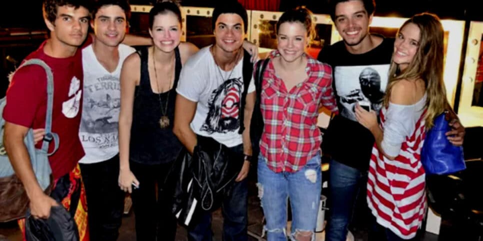 Daniel Blanco, Guilherme Leicam, Agatha Moreira, Victor Sparapane,Alice Wegmann, Rodrigo Simas e Juliana Paiva (Foto Reprodução/ Rodrigo Sauzo/BDR/Tratamento Fatos da TV)