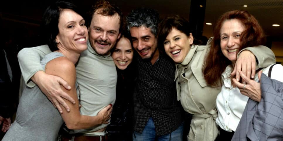 Bel Kutner, Matheus Nachtergaele, Letícia Colin, Michel Melamed, Bárbara Paz e Zezé Polessa (Foto Reprodução/Quem)