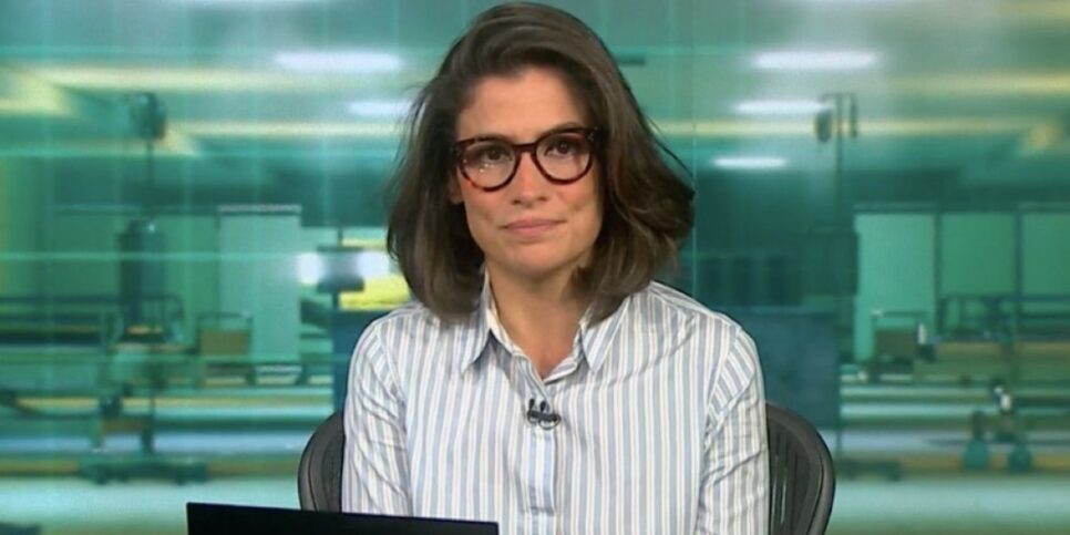 Renata Vasconcellos no Jornal Nacional (Foto: Reprodução/Globo)
