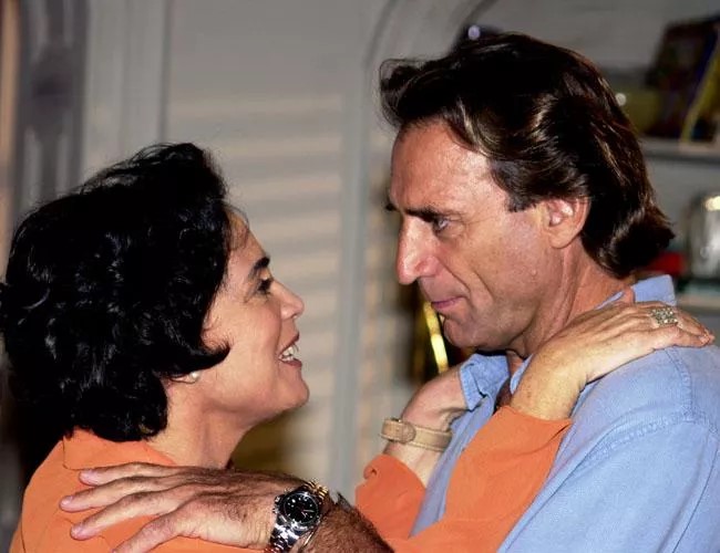 Regina Duarte e Herson Capri em Desejos de Mulher, 2002 (Foto: Divulgação/Globo)