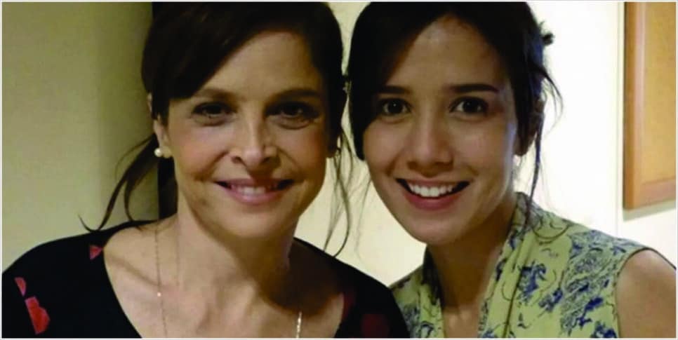 Drica Moraes e Marjorie Estiano nos bastidores de Império (Foto: Reprodução/Globo)