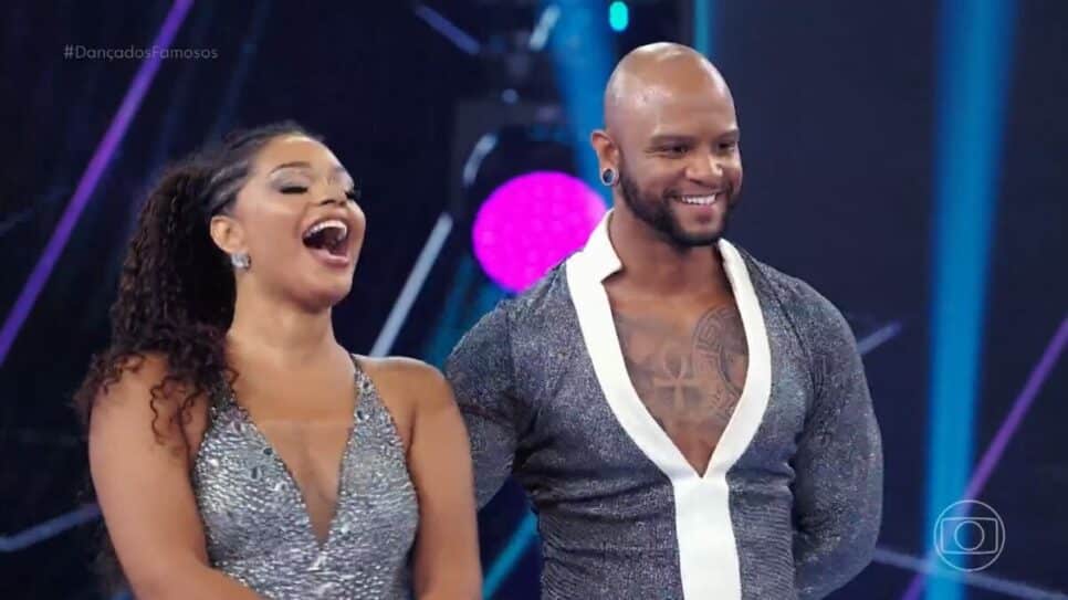 Juliana Alves rindo no Dança dos Famosos