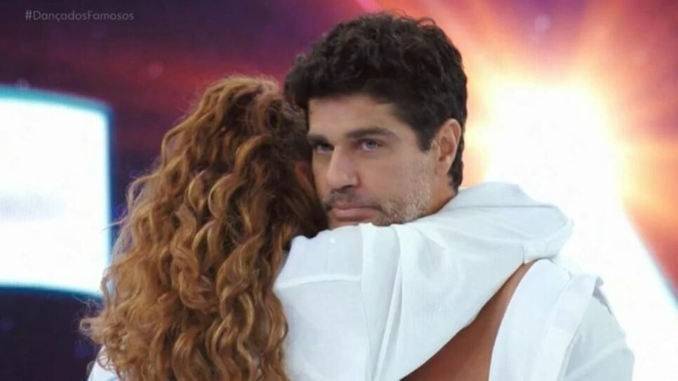 Bruno Cabrerizo e Juliana Paiva se despediram da Dança dos Famosos