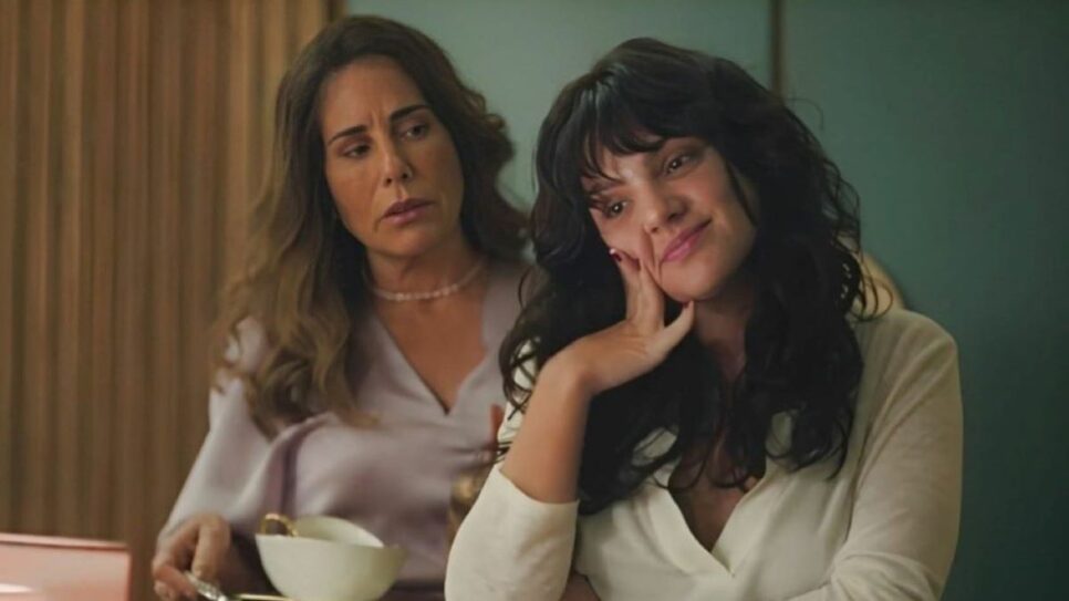 Gloria Pires e Debora Ozório em Terra e Paixão