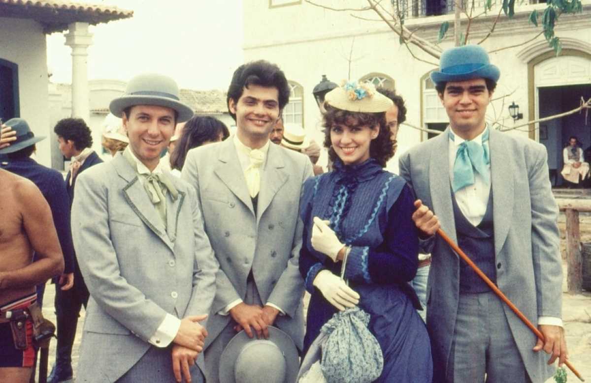 Alguns atores caracterizados para a novela Sinhá Moça (1986) (Foto: Nelson Di Rago/Globo)