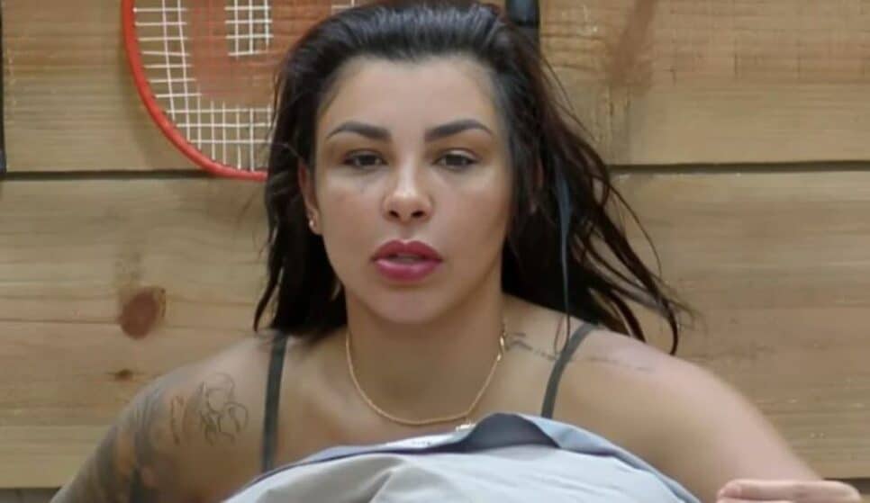 Jenny se revoltou em A Fazenda 15 (Foto: Reprodução)