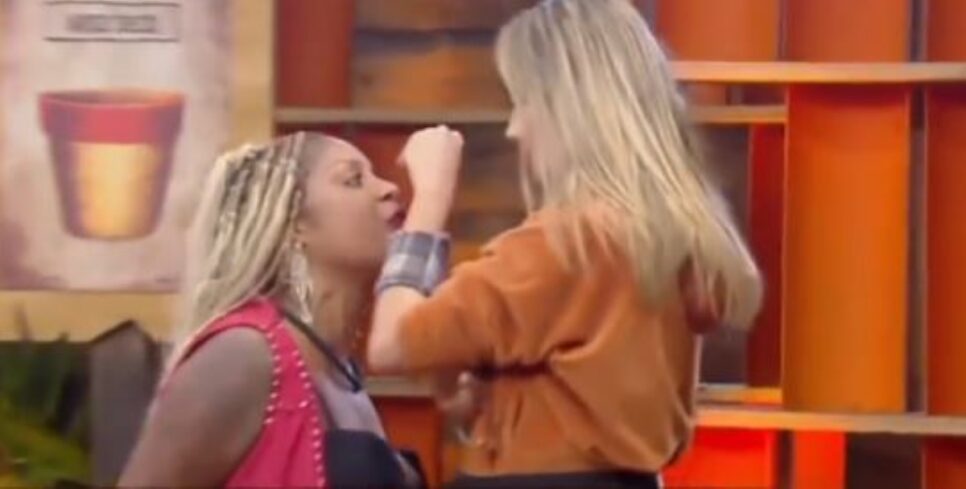 O ambiente fica tenso em A Fazenda 15! Cariúcha e Rachel se envolvem em uma discussão