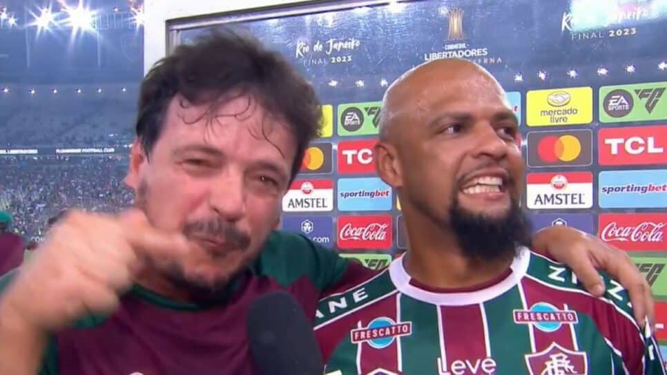 Técnico do Fluminense solta palavrão durante transmissão ao vivo na Globo