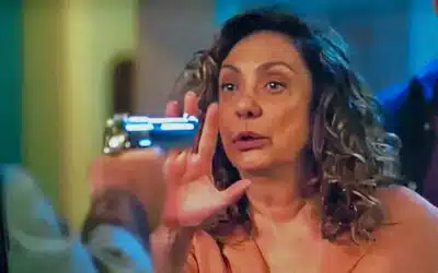 Agatha em cena da novela Terra e Paixão. (Foto: reprodução, internet)