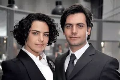 Ana Paula Arósio e Leonardo Machado em Na Forma da Lei (Foto: Reprodução - Globo)