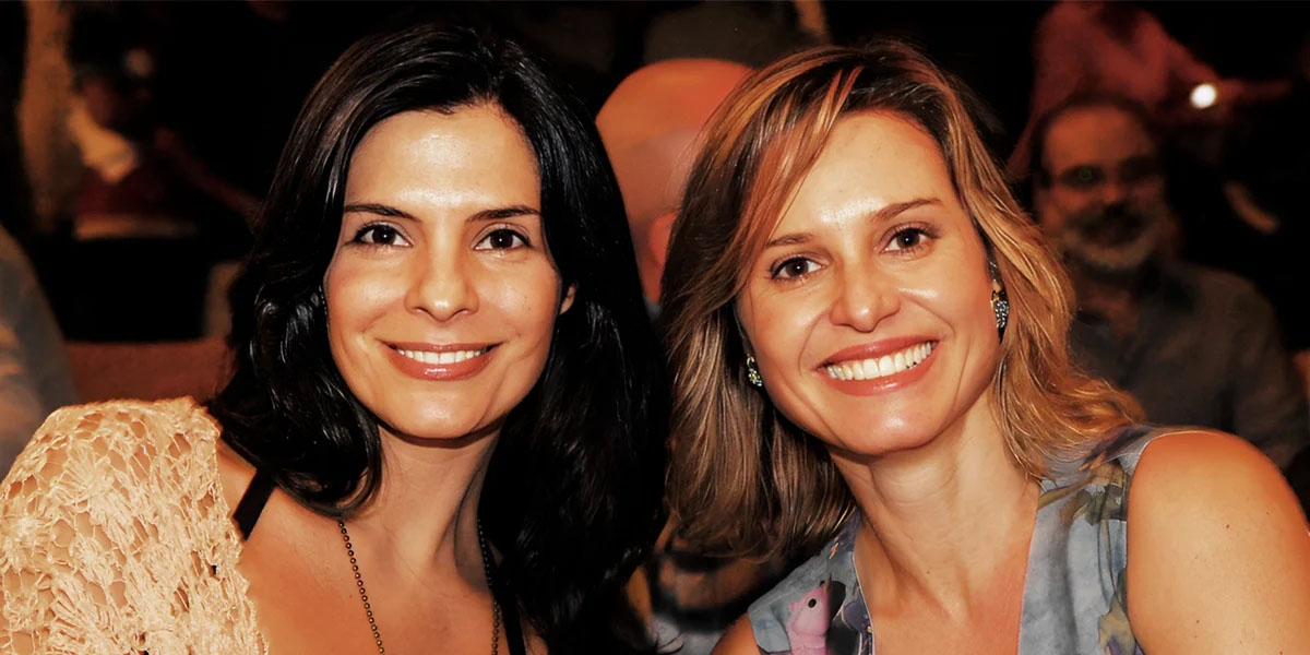 Helena Ranaldi e Paula Burlamaqui em A Favorita (Foto: Reprodução - Globo)