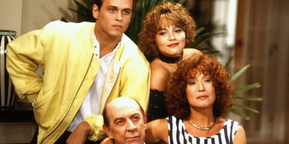Elenco da novela da Globo Mulheres de Areia (Foto: Reprodução - Globo)