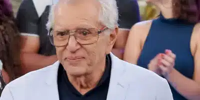 Carlos Alberto chorando (Foto: Reprodução - SBT)