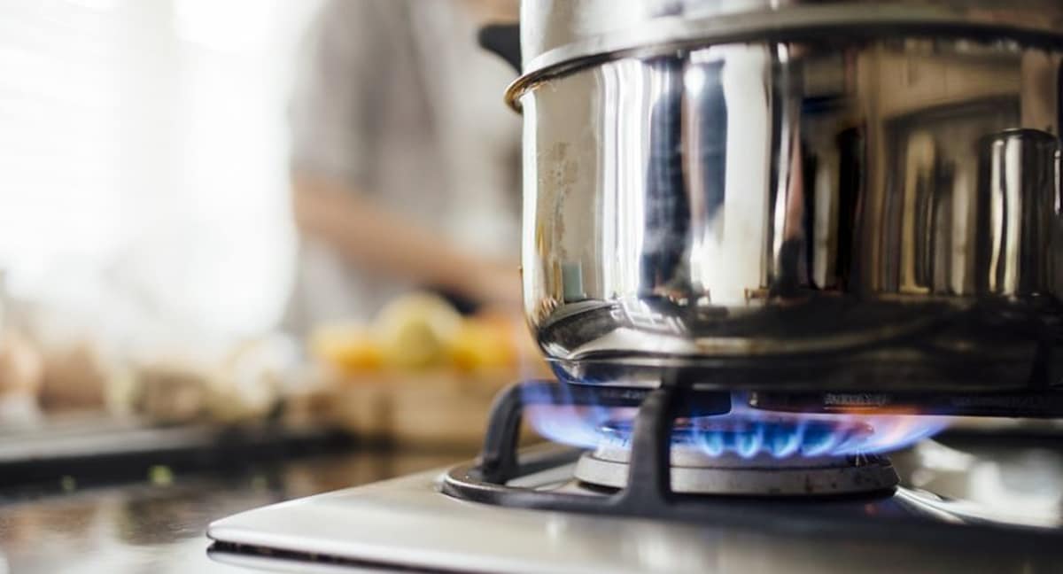 Auxílio Gás é essencial na compra do botijão para preparo de alimentos (Foto: Reprodução/ Internet)